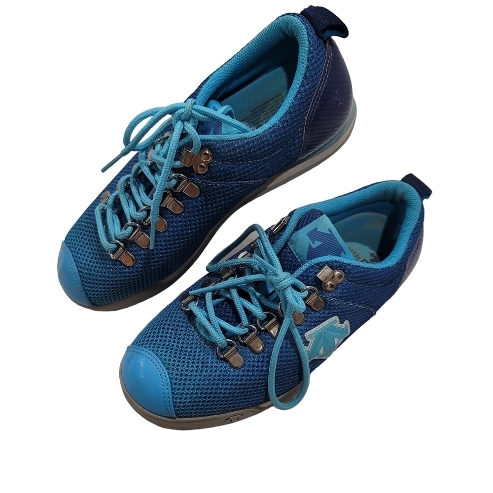 Descente Blue Men Sneakers Size 6